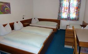 Hotel-Restaurant-Pizzeria Goldrainerhof